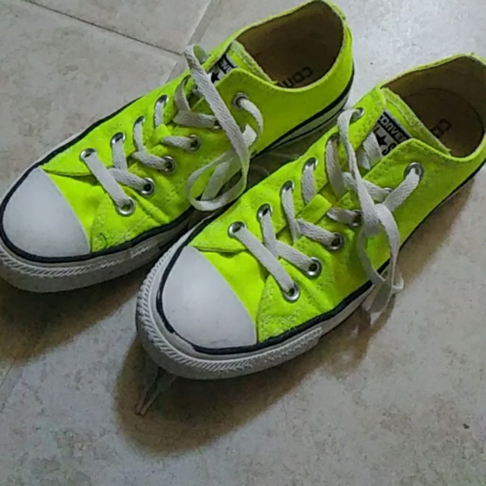 Converse Low Top Highlighter Yellow